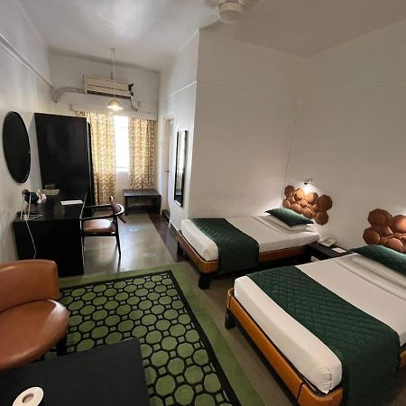 West End Hotel Мумбай Екстериор снимка