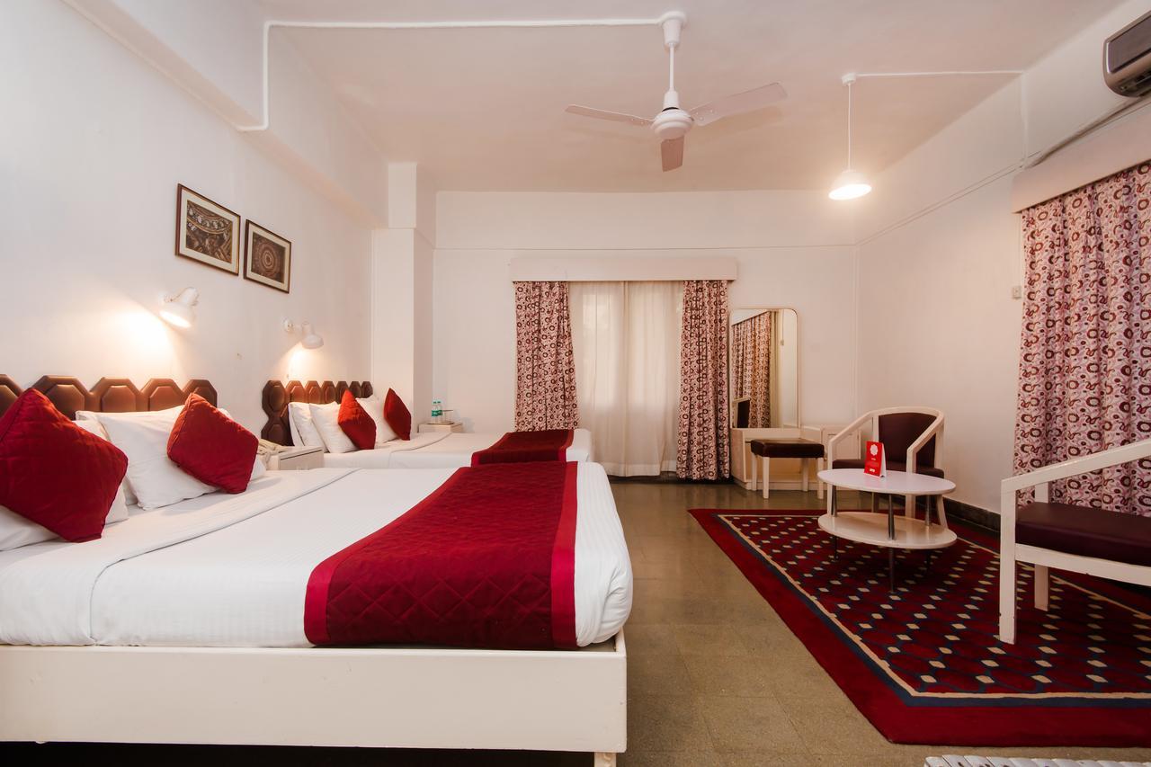 West End Hotel Мумбай Екстериор снимка