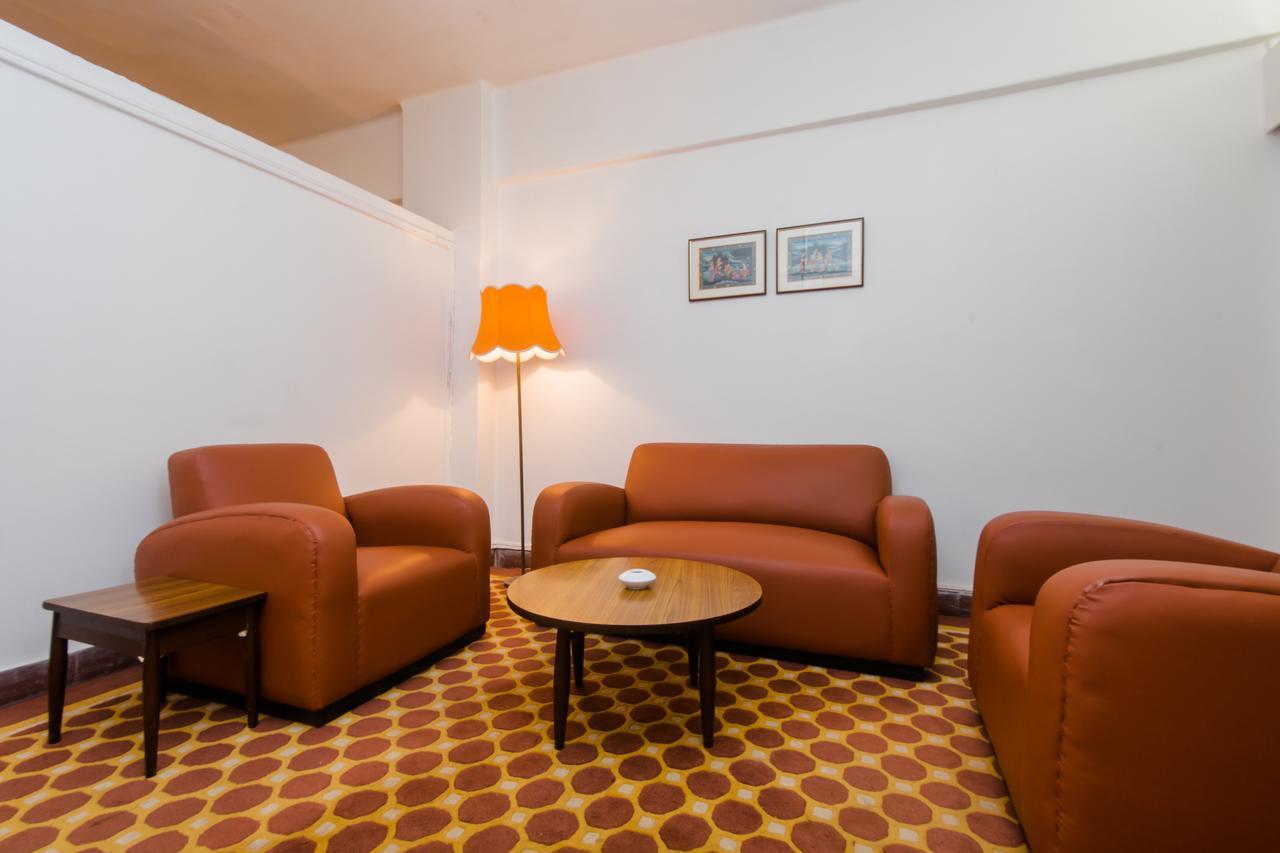 West End Hotel Мумбай Екстериор снимка