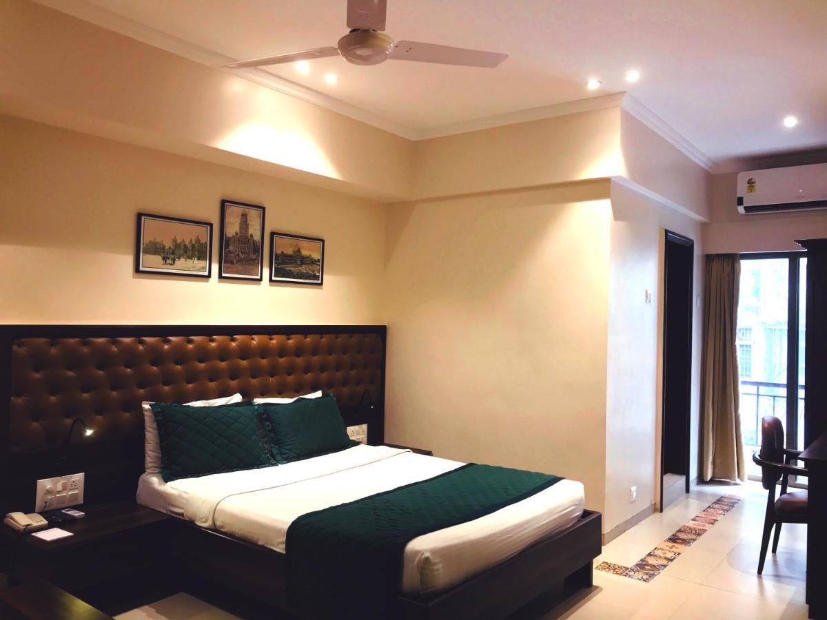 West End Hotel Мумбай Екстериор снимка